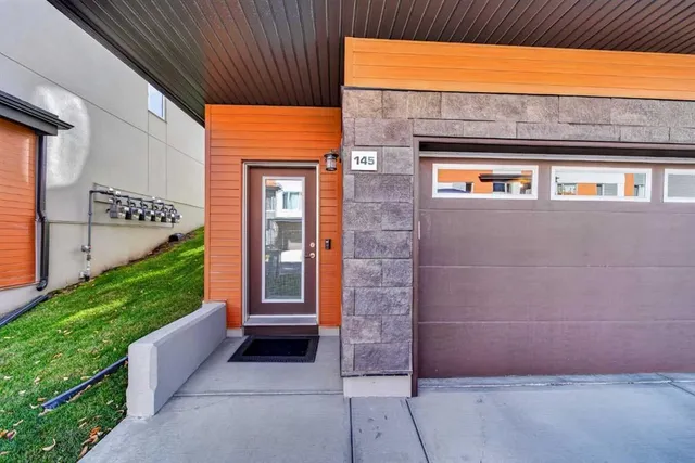 145 Shawnee Common, Calgary 2