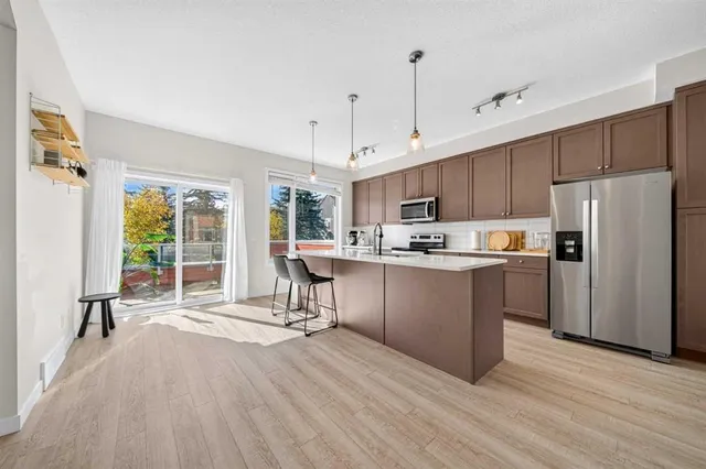 145 Shawnee Common, Calgary 5