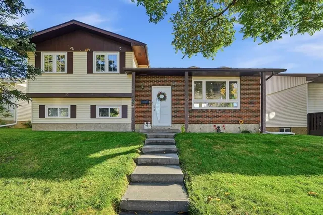 4615 31 Ave, Calgary 2