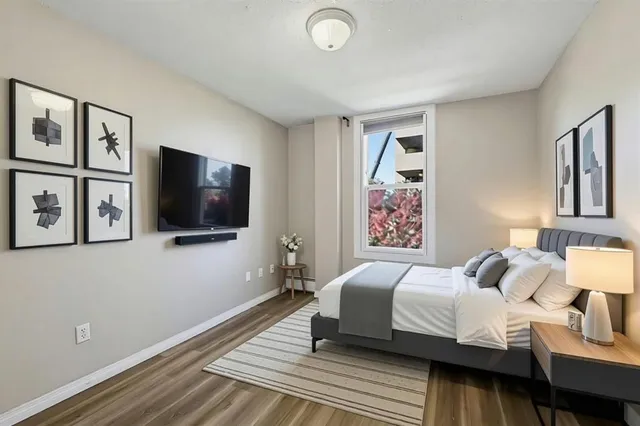 1328 13 Ave #302, Calgary 5