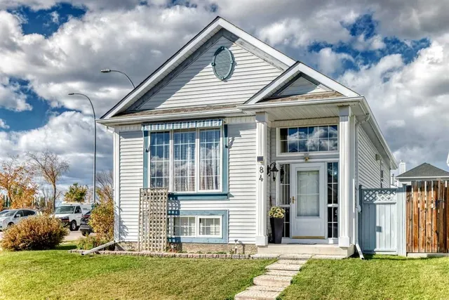 84 TUSCANY VALLEY Dr, Calgary 2