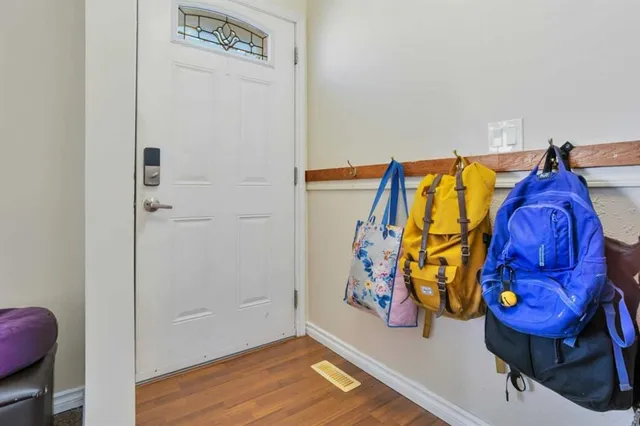 1 Mountain Pl, Sylvan Lake 5