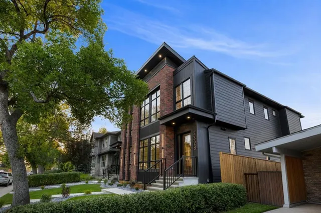 2328 54 Ave, Calgary 2