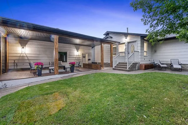 931 Parkwood Way, Calgary 4