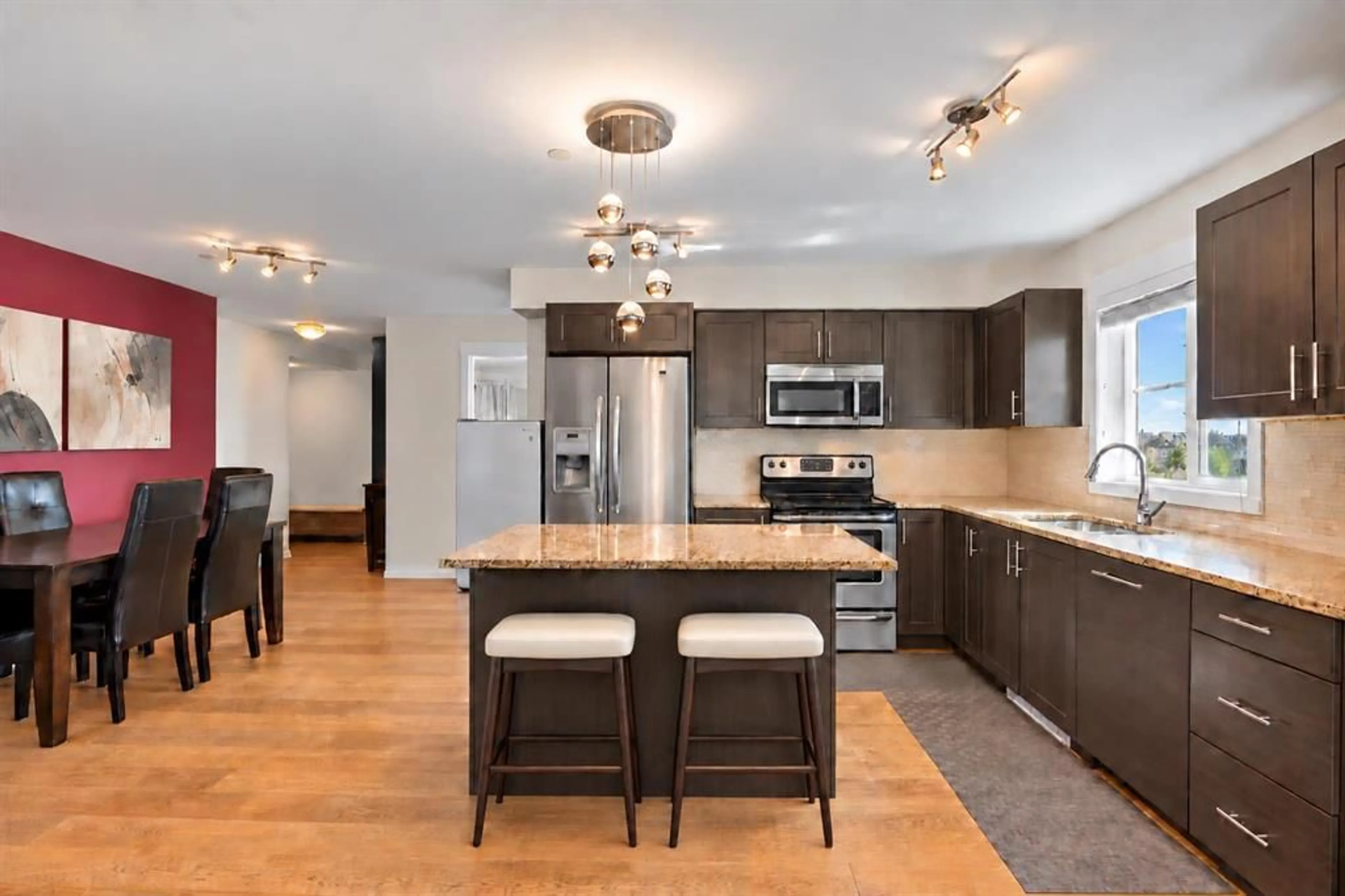 pillar/IMG-A2349705_4.jpg