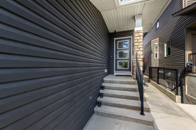 124 Corner Meadows Pk, Calgary 3