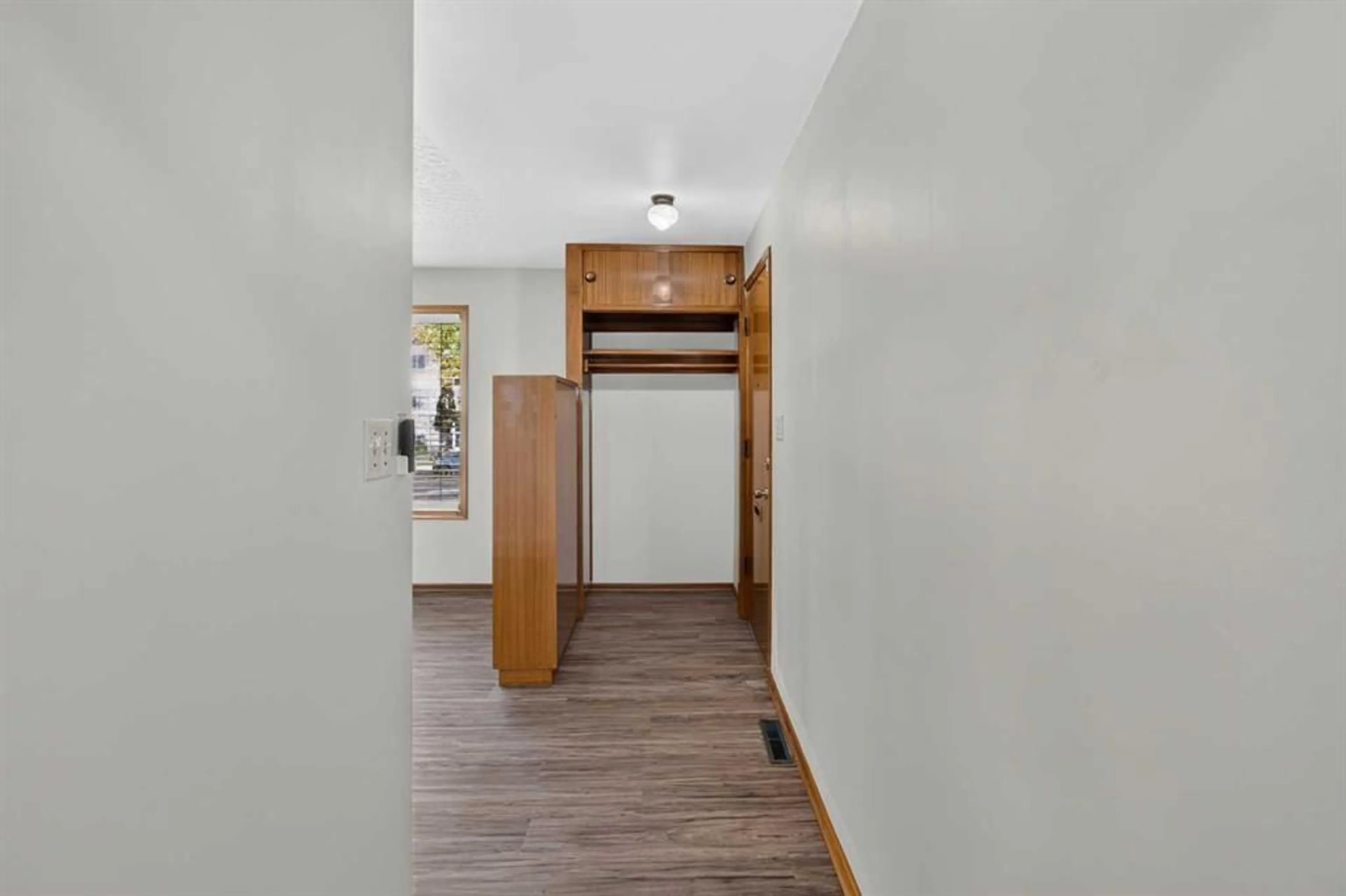 pillar/IMG-A2349766_3.jpg