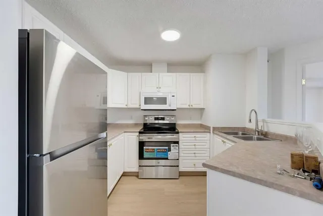 6000 Somervale Crt #416, Calgary 5