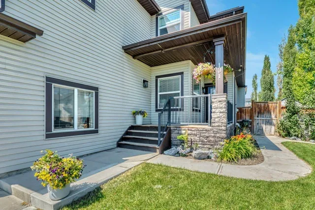 101 Hawkmere Pl, Chestermere 5