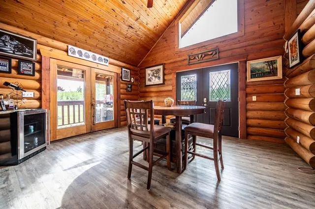 69067 HWY 40, Grovedale 5