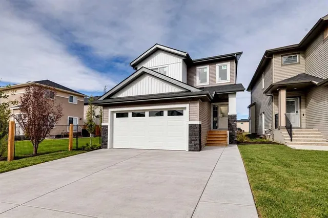 844 Hampshire Cres, High River 2