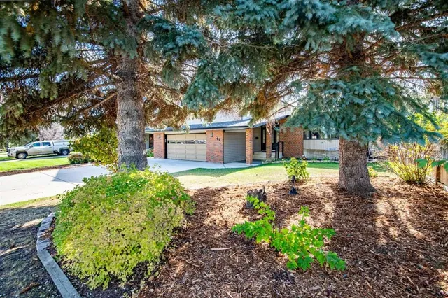 43 Allan St, Red Deer 3