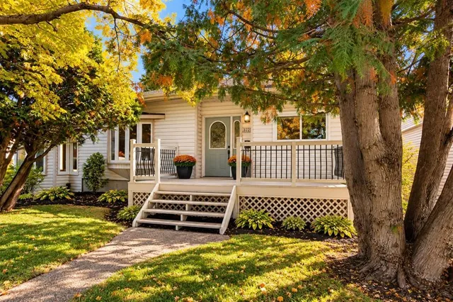 3721 44A Ave, Red Deer 5