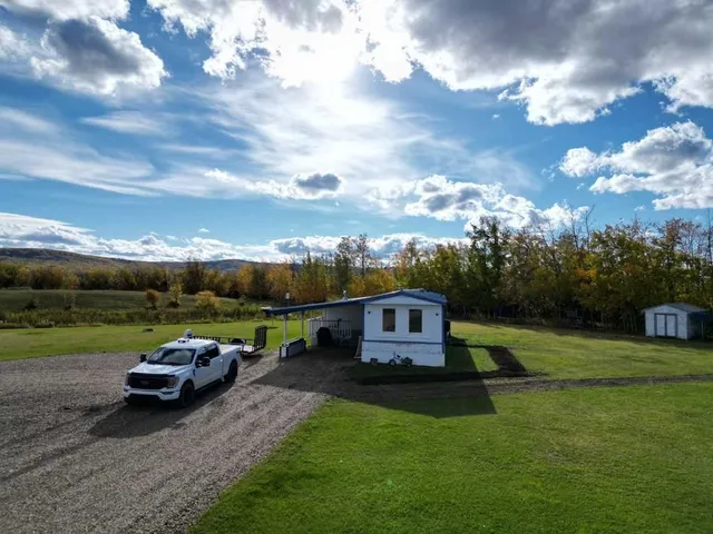 8135 Township Road 782, Rural Saddle Hills County 4