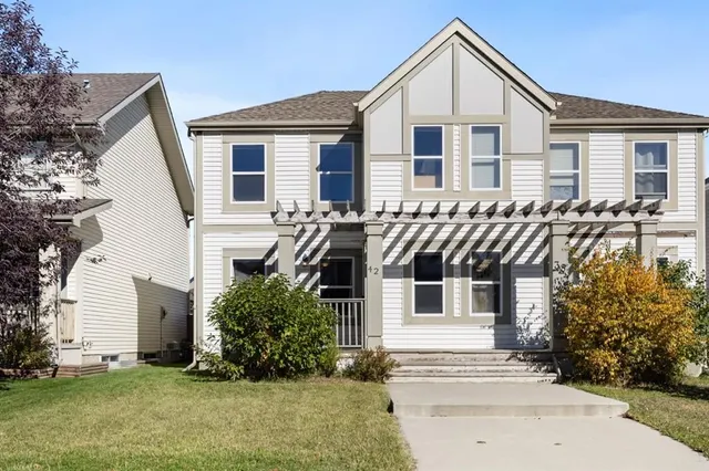 42 Copperpond Pl, Calgary