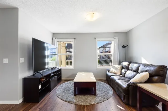 42 Copperpond Pl, Calgary 5