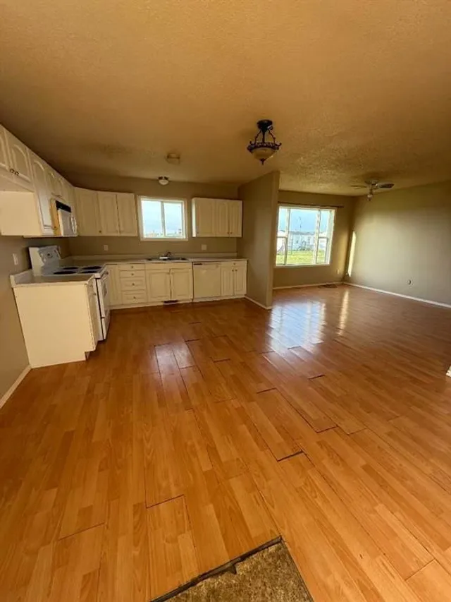 79 Deerglen Trailer Pk, High Level 3
