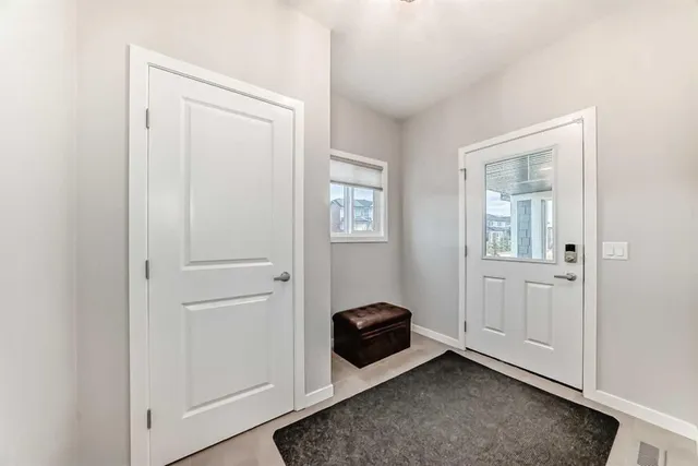 151 Sundown Way, Cochrane 2