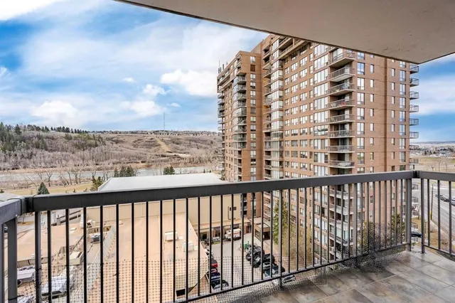 145 Point Dr #1002, Calgary 5