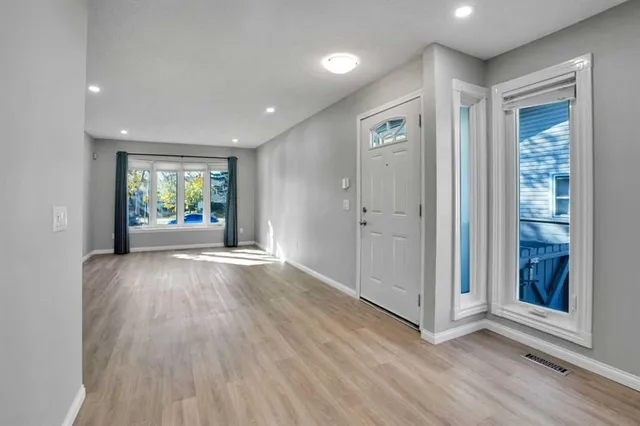 123 Templewood Rd, Calgary 5