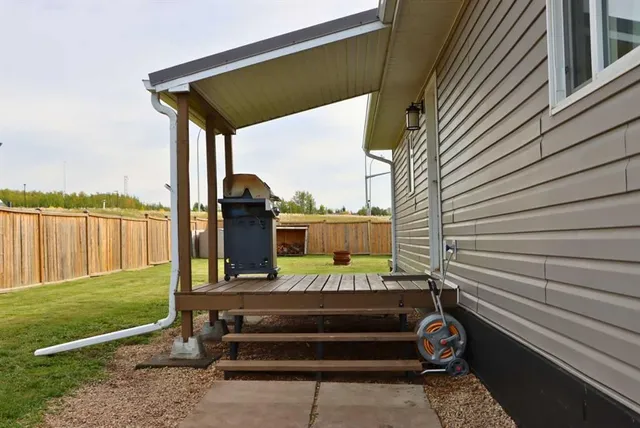 4503 50 Avenue, Valleyview 3