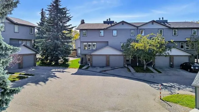 64 Woodacres Cres #5, Calgary 2