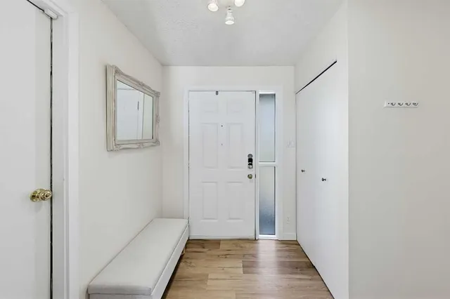 64 Woodacres Cres #5, Calgary 4