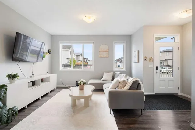28 Seton Terr, Calgary 2