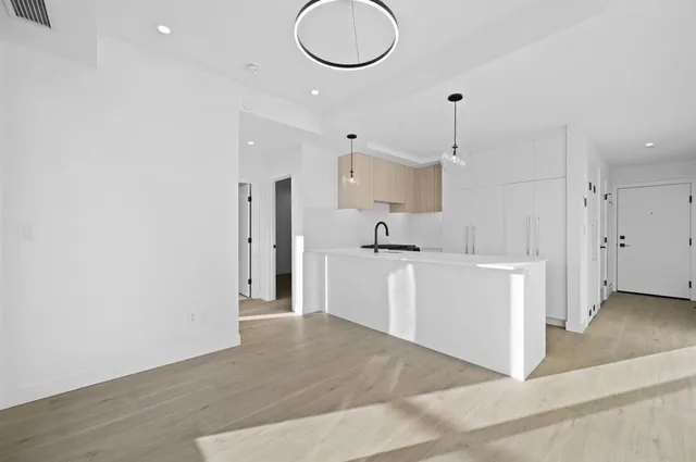 8375 Broadcast Ave #701, Calgary 5