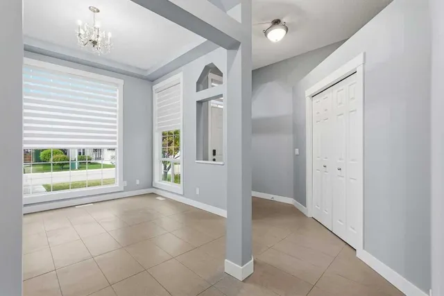 209 Oakmere Close, Chestermere 4