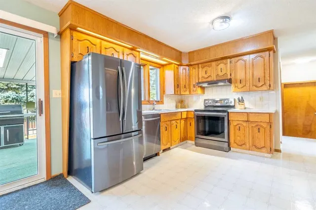 5825 52 St, Wetaskiwin 5