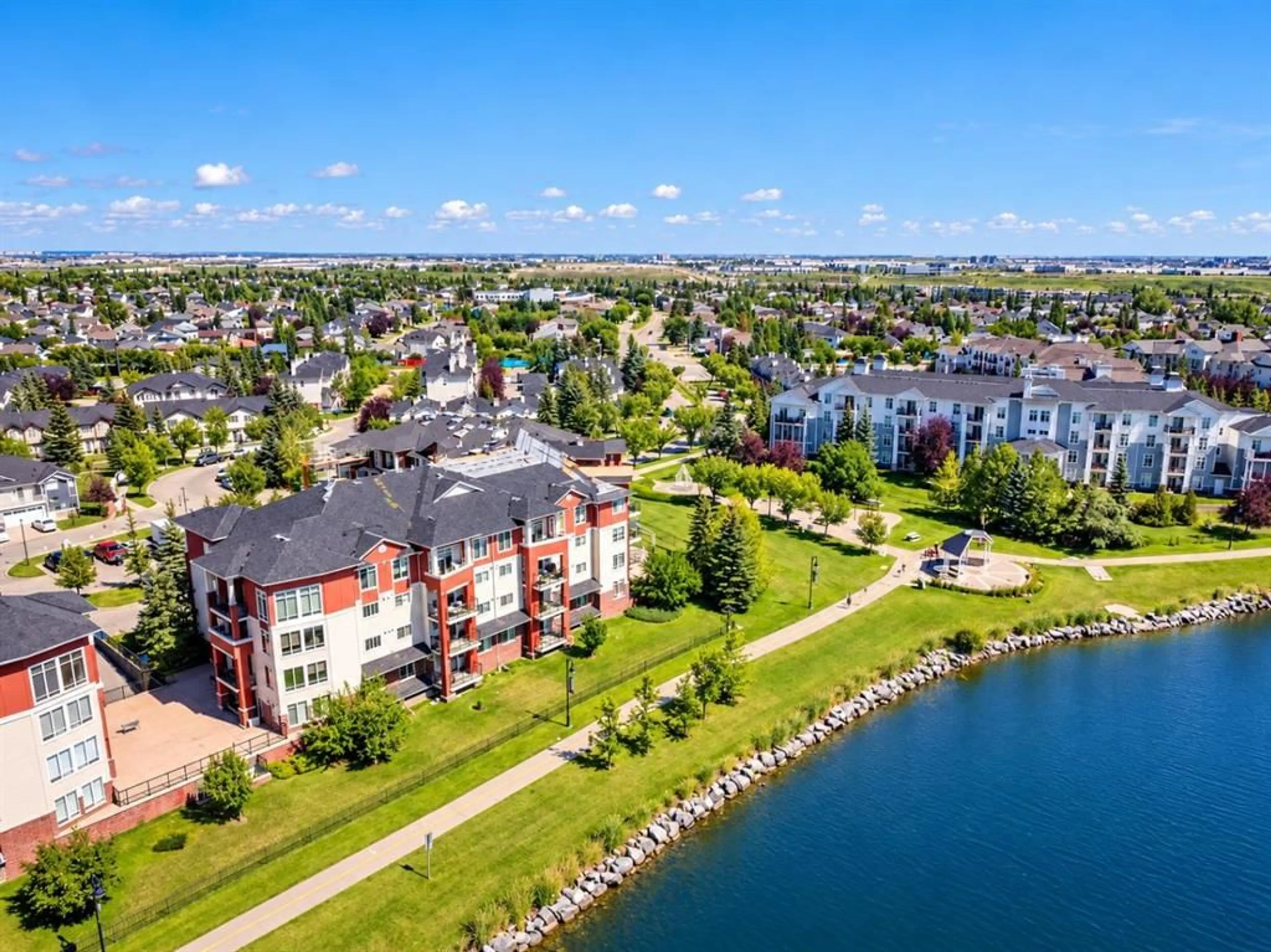 pillar/IMG-A2350076_2.jpg