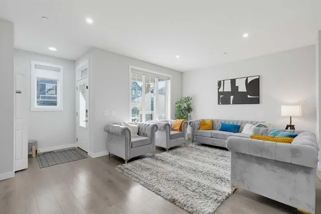 341 Calhoun Common, Calgary 2