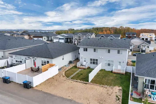 129 Gray Close, Sylvan Lake 2
