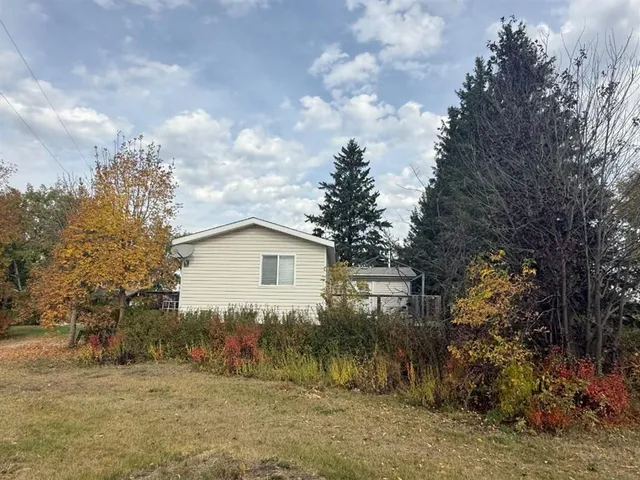31040A TWP RD 524, Rural Vermilion River, County of 3