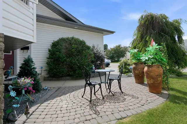 98 Duval Cres, Red Deer 2