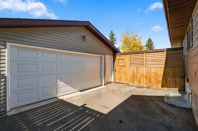 84 Glendale Way, Cochrane 4