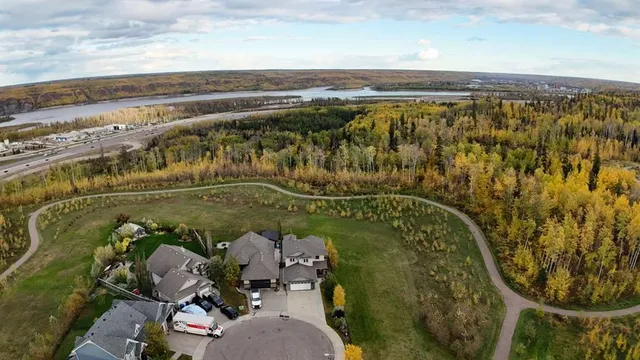 144 Merganser Pl, Fort McMurray 5