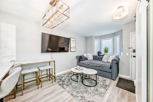 1014 14 Ave #106, Calgary 3