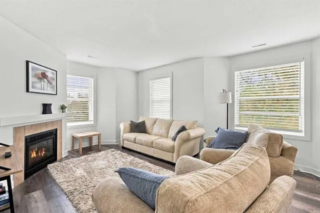 50 Westland Rd #220, Okotoks 4