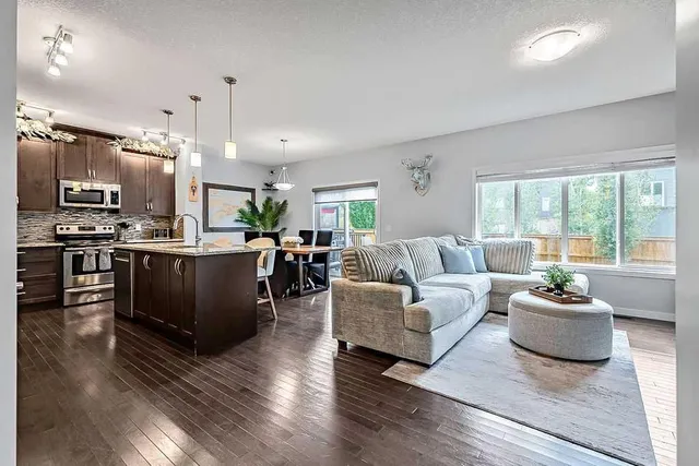 118 Mist Mountain Rise, Okotoks 4