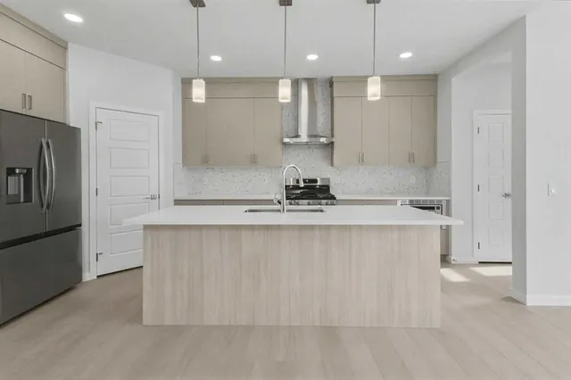 1545 Chinook Gate Dr, Airdrie 4