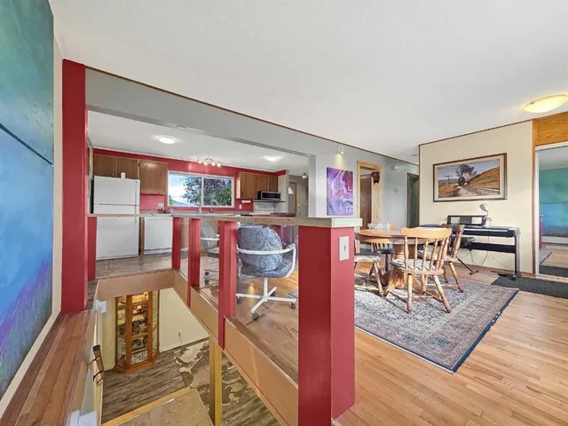 9818 110 Street, Grande Cache 5