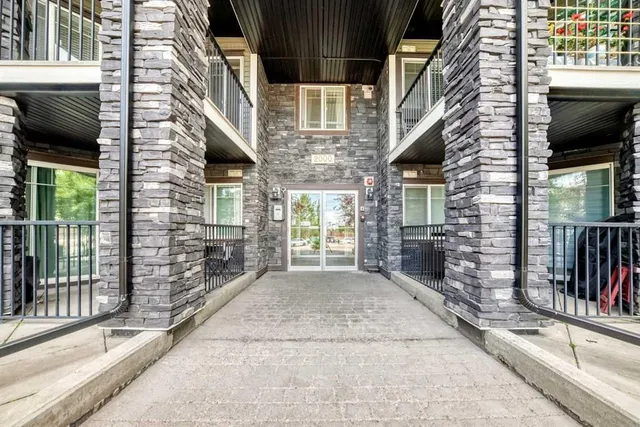 175 Panatella Hill #2212, Calgary 2