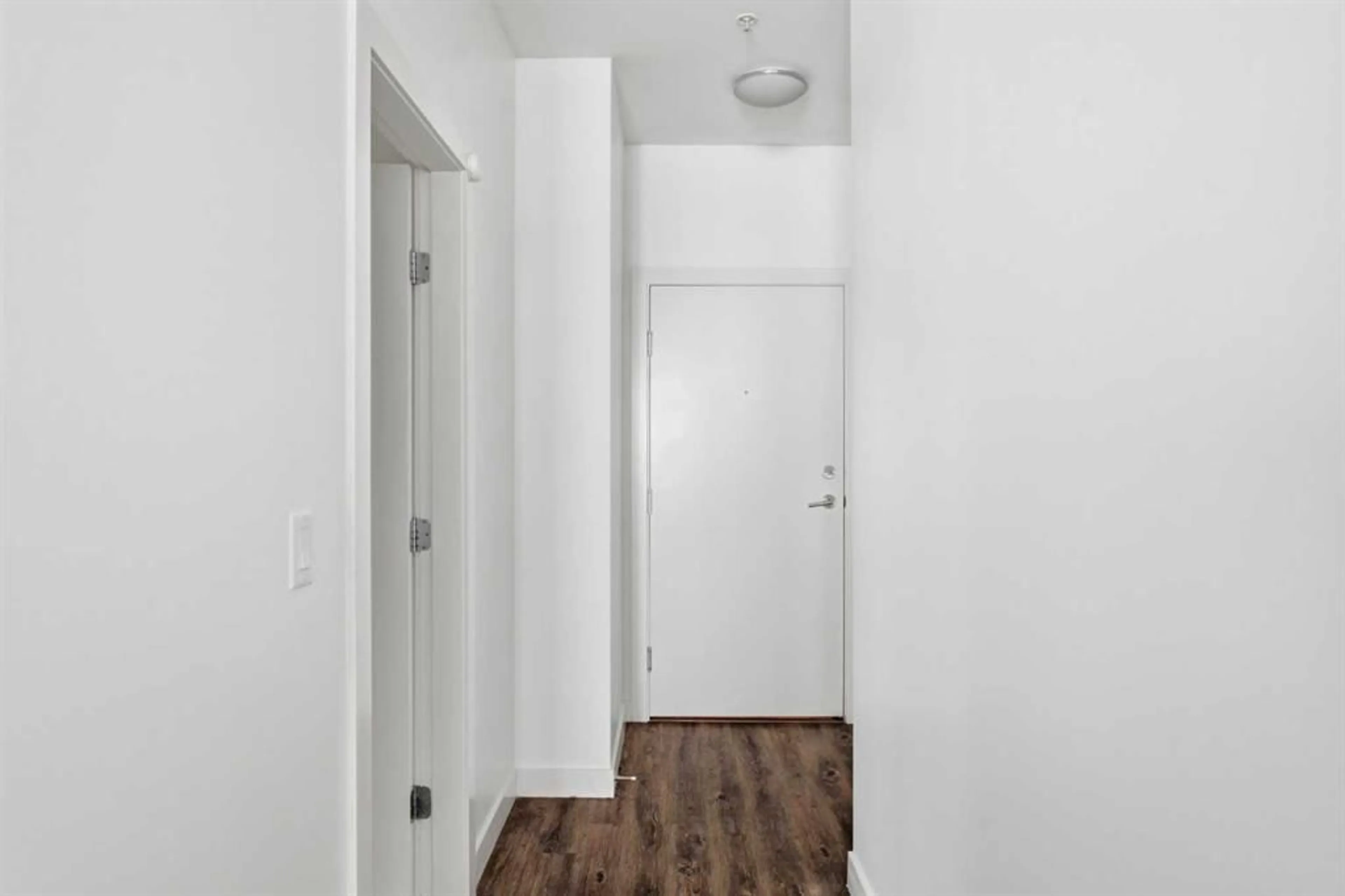pillar/IMG-A2350485_4.jpg