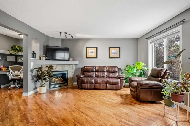 163 West Lakeview Pass, Chestermere 5