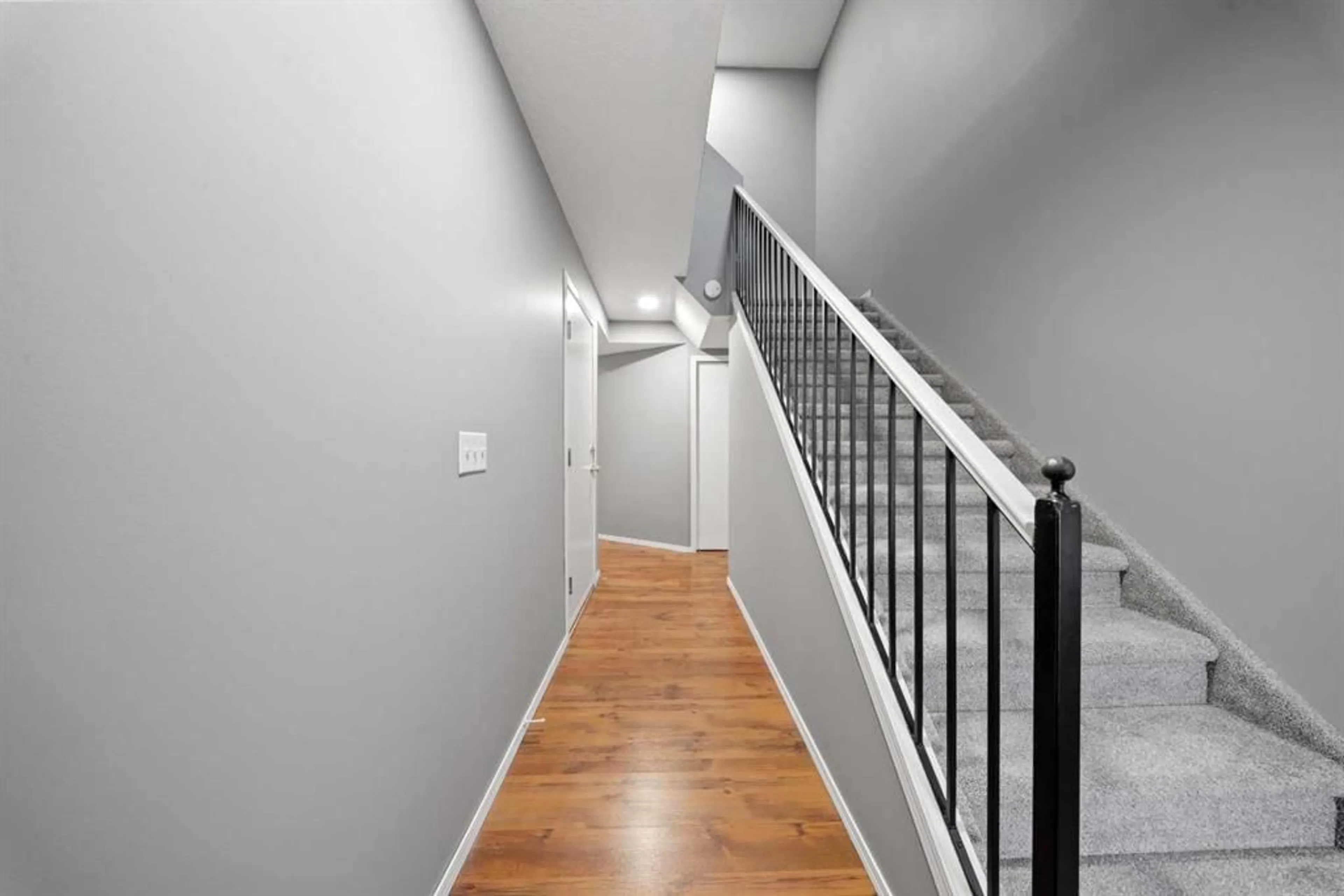 pillar/IMG-A2350591_2.jpg