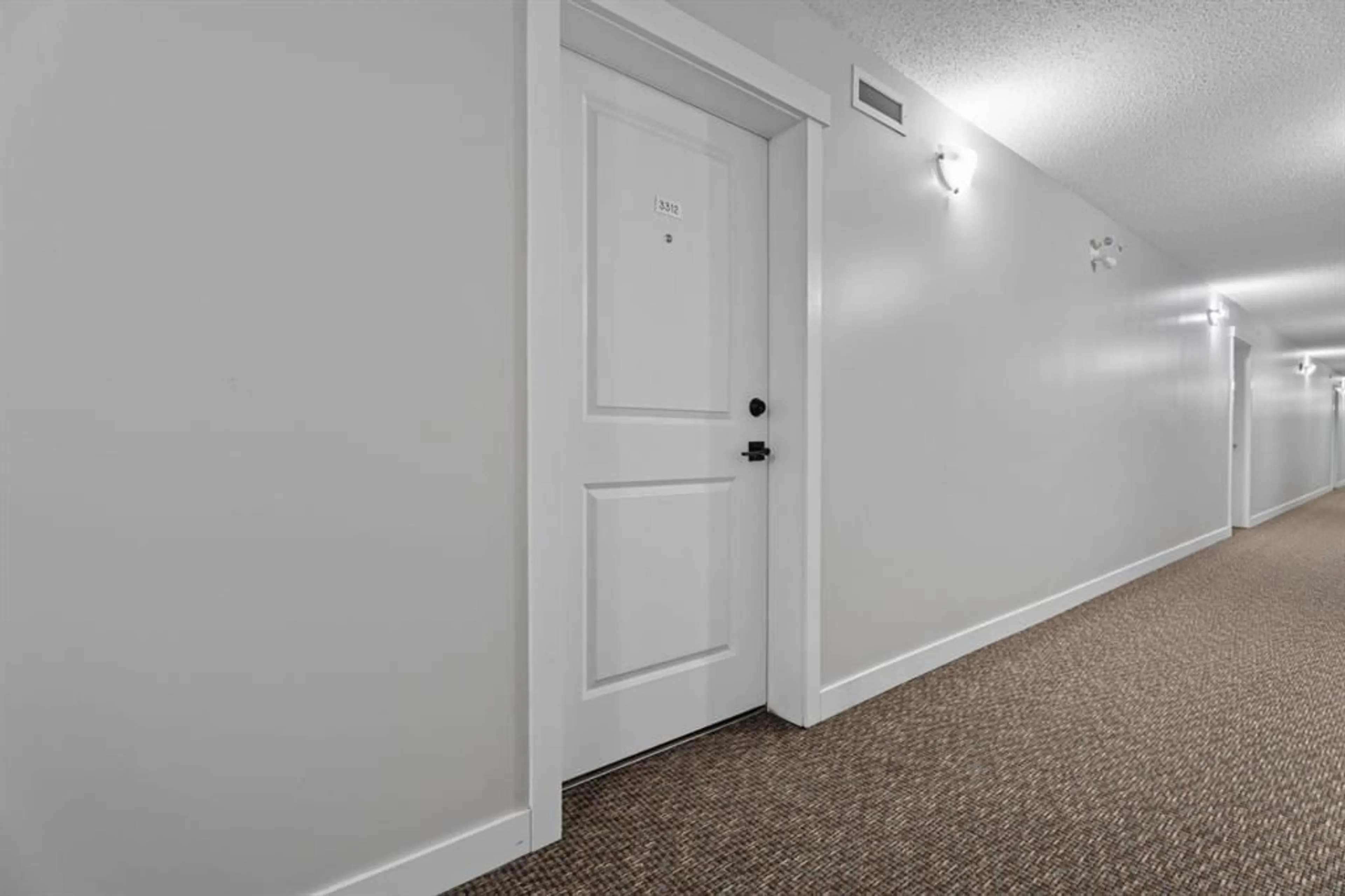 pillar/IMG-A2350890_3.jpg