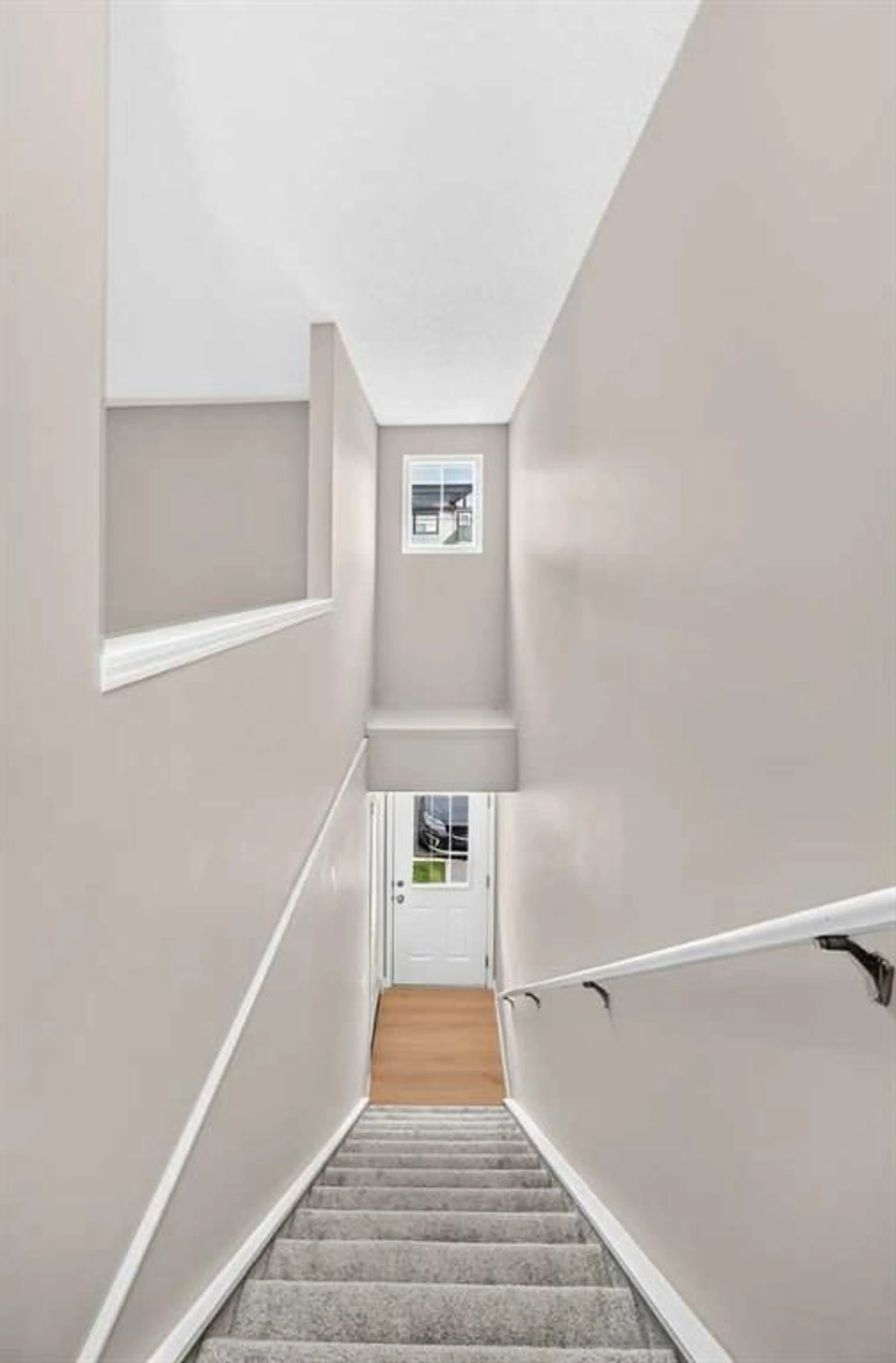 pillar/IMG-A2351046_5.jpg