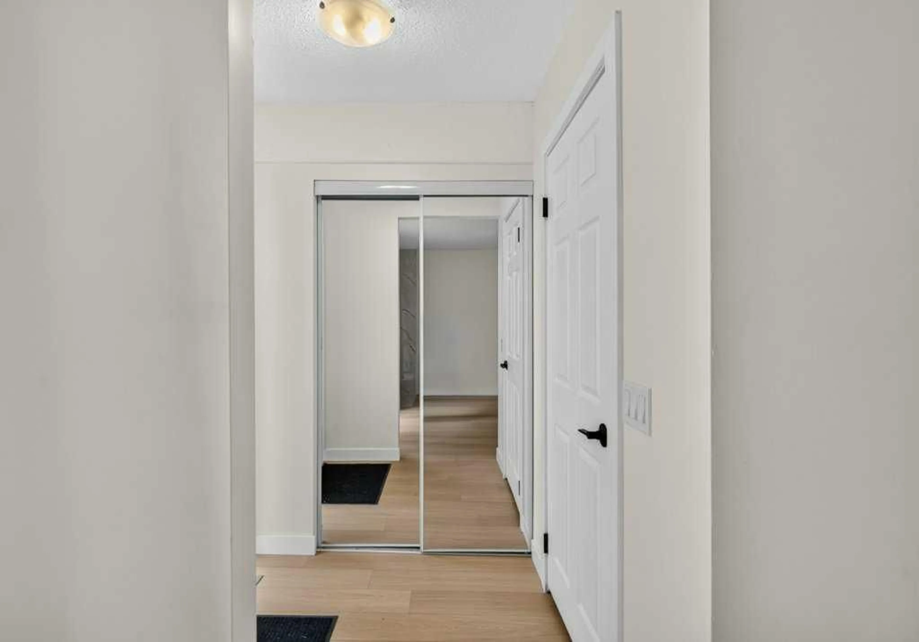 pillar/IMG-A2351444_3.jpg
